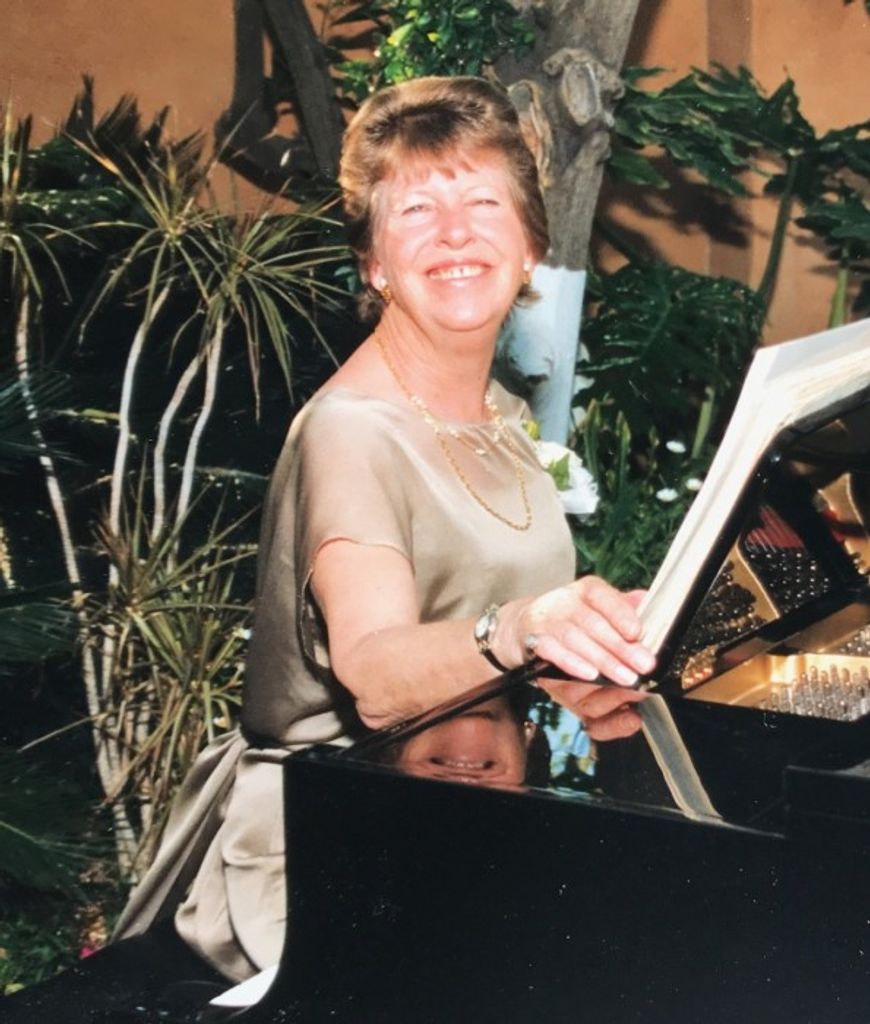 Margo Elaine Adams
