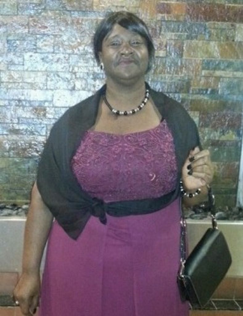 LINDA JONES