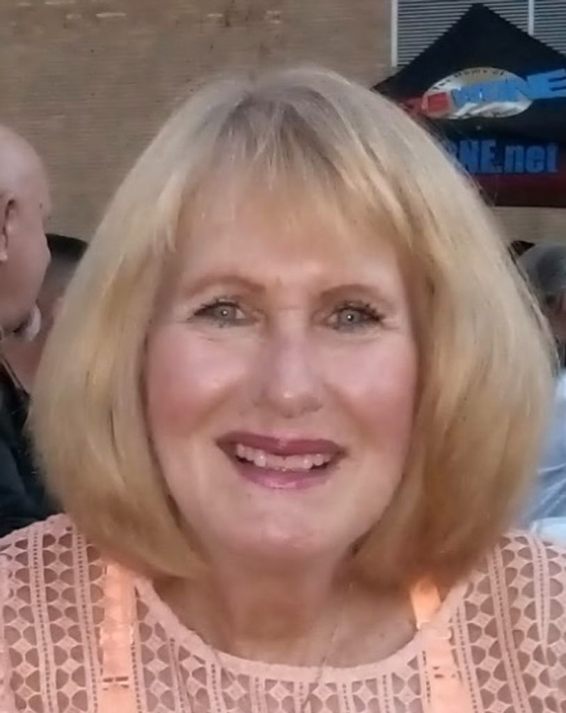 Bobbijean M. Helus Profile Photo