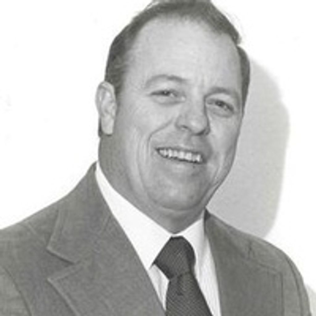 Travis  L. Hinson