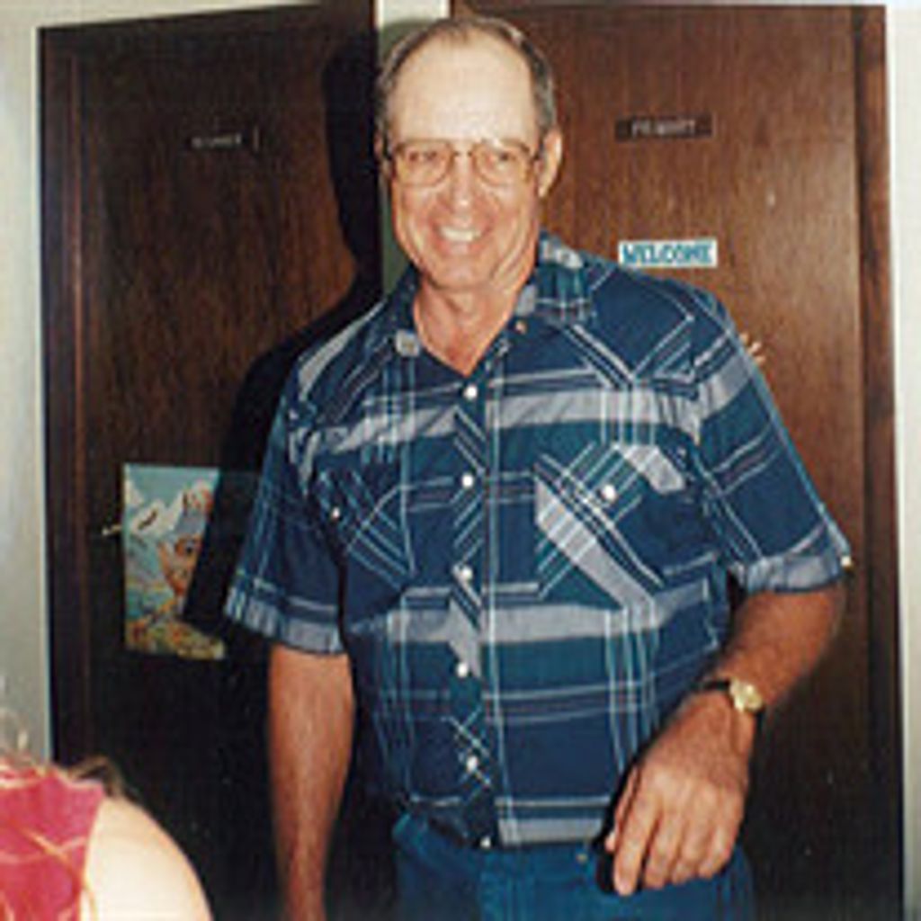 Carl Hefner