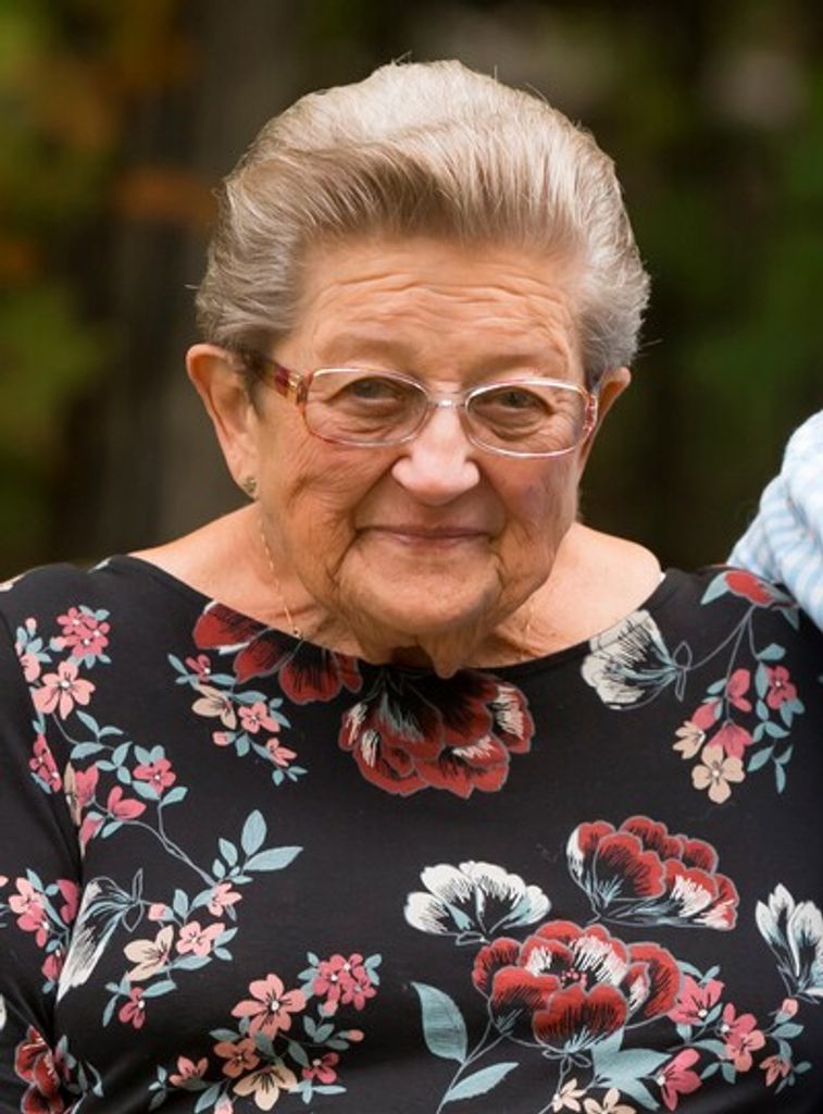 Fern Lorraine Robbins Profile Photo