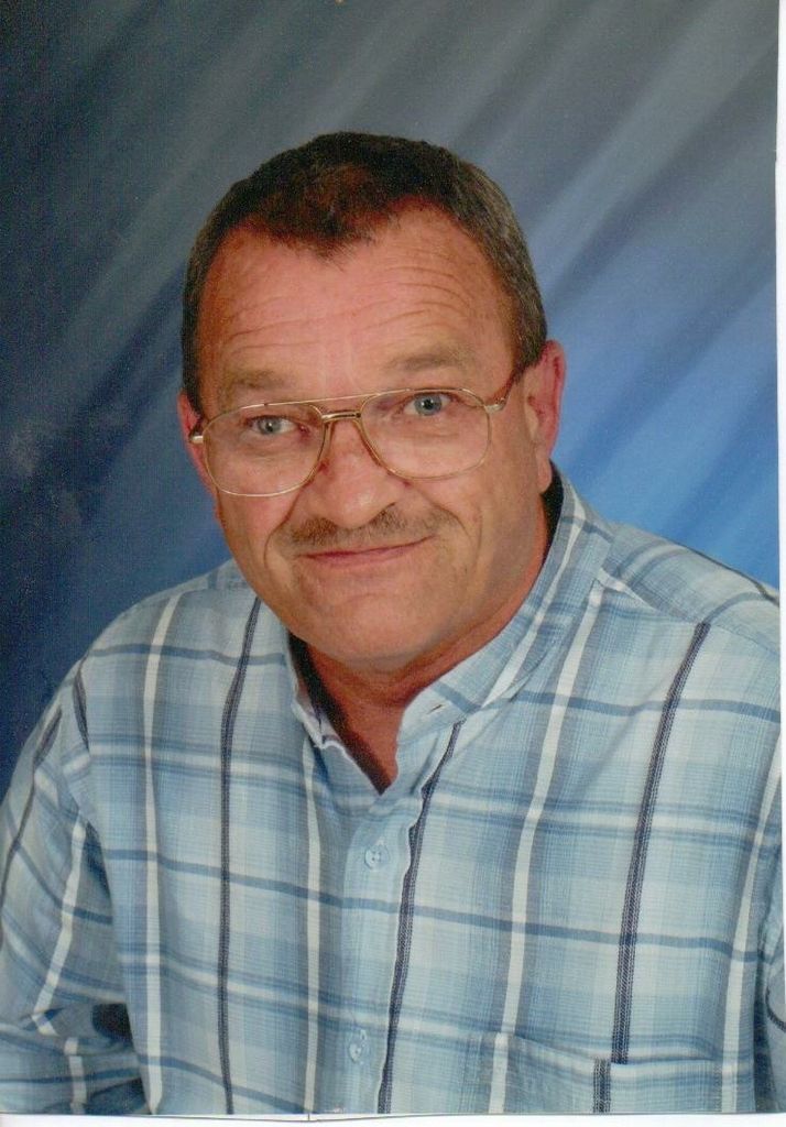 Johnny Roscoe Wright Profile Photo