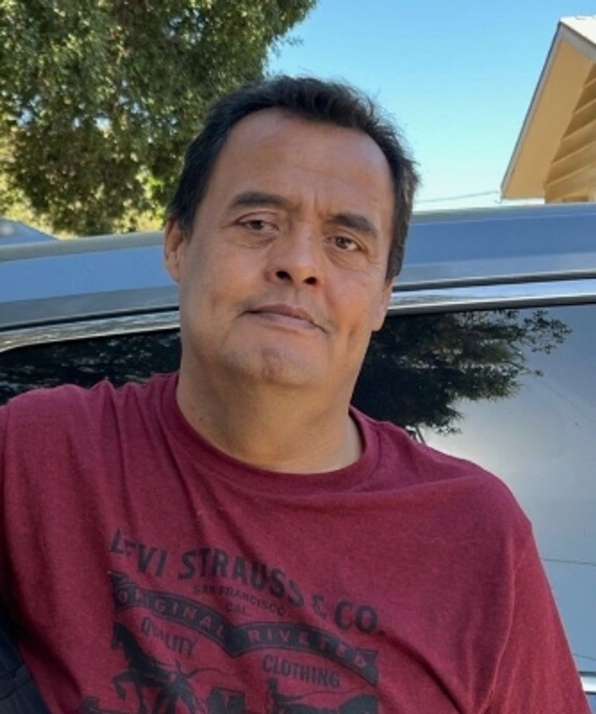 Martin Castro Profile Photo