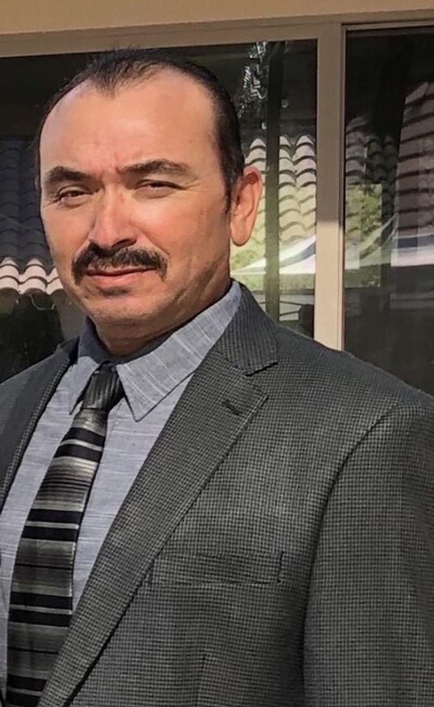Juan Carlos Caratachea Profile Photo