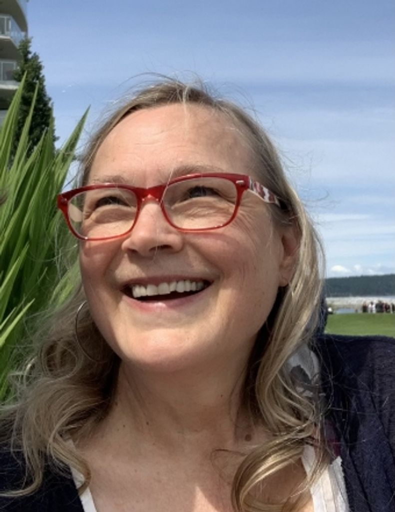 Lynn Mary Julia Hunter Profile Photo