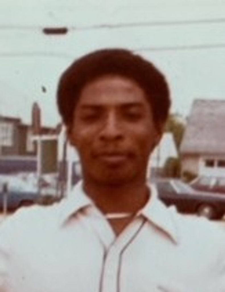 Ralph J Harkness Profile Photo