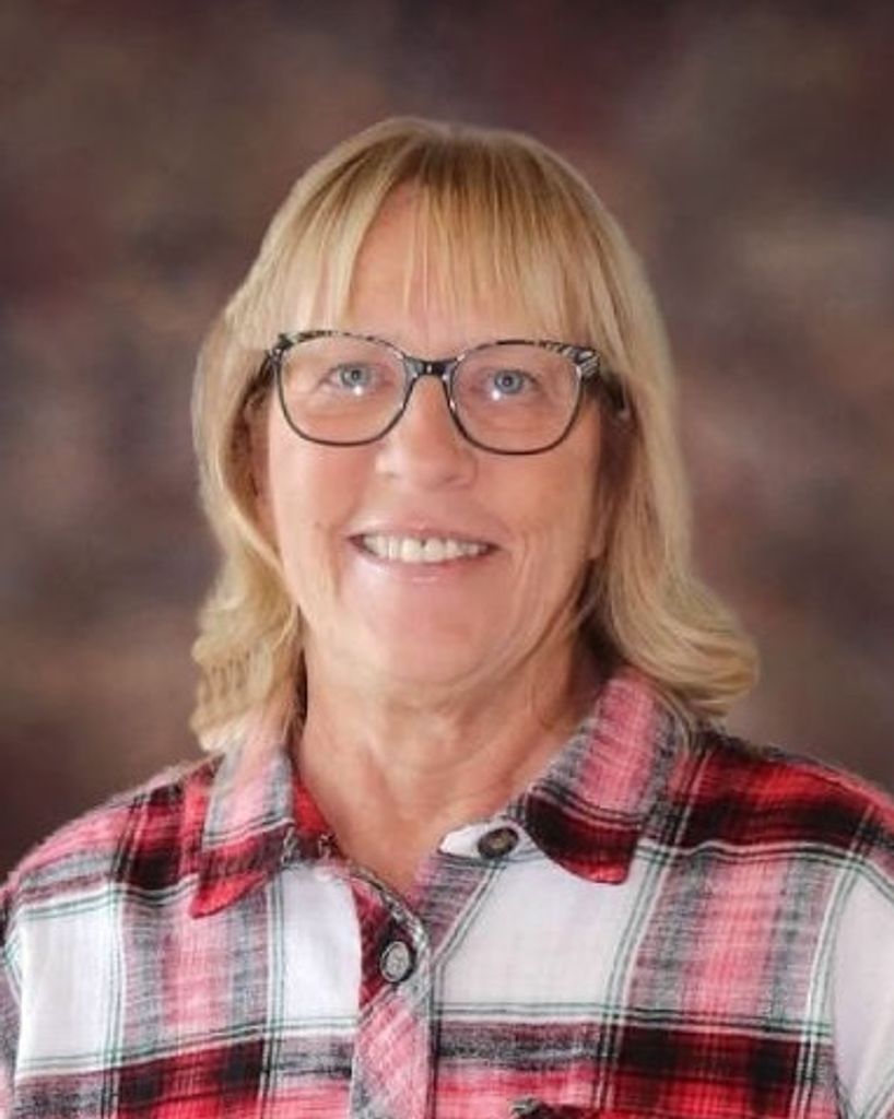 Burnetta "Bernie" Ann DeLeeuw Profile Photo