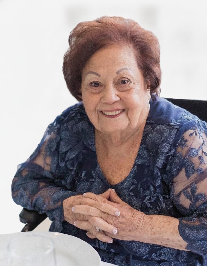 Olga Lorenzo Profile Photo