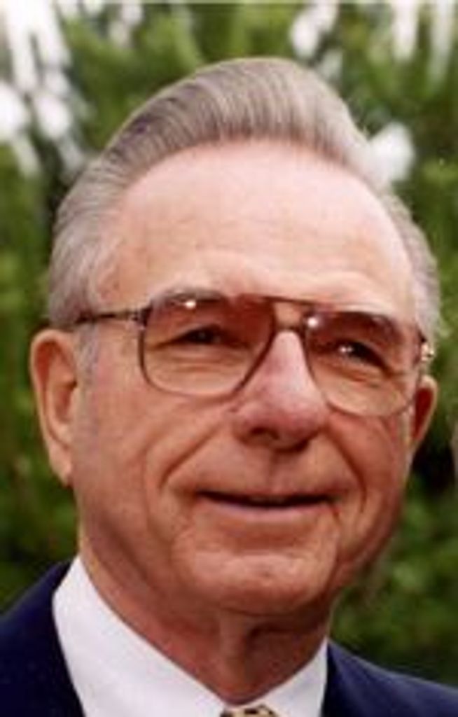 Kenneth R Pierce