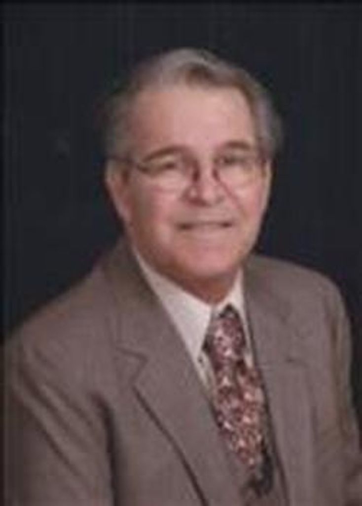 Robert Bob Thomas Macaulay Sr.
