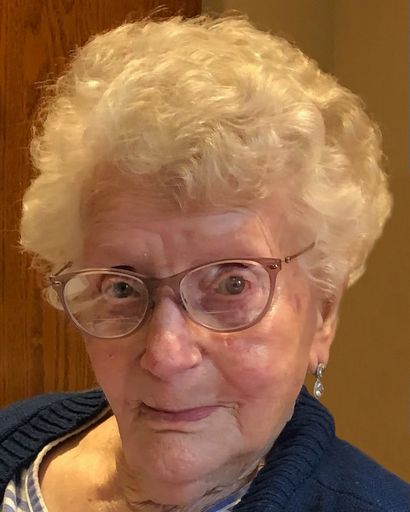 Gloris Lillian Frantum's obituary image