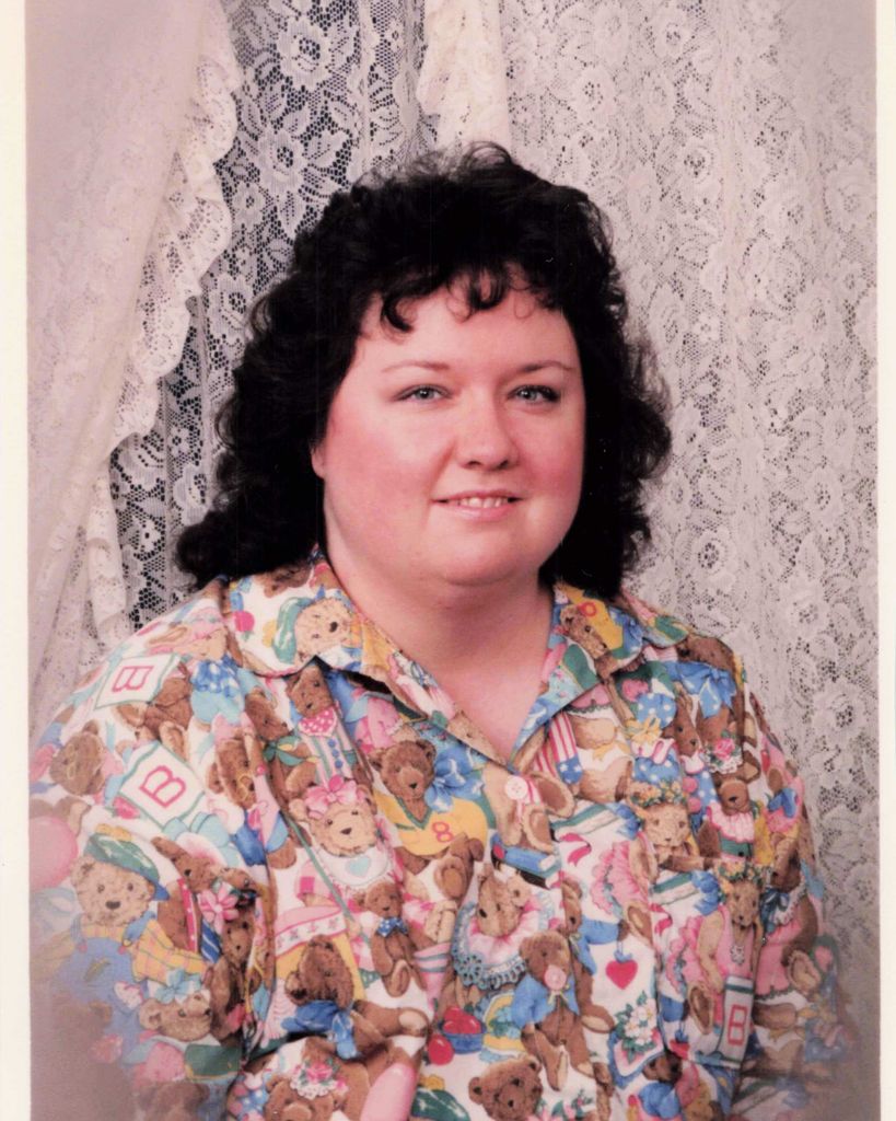 Suzanne "Suzi" Yvonne (Bell) Brown Profile Photo