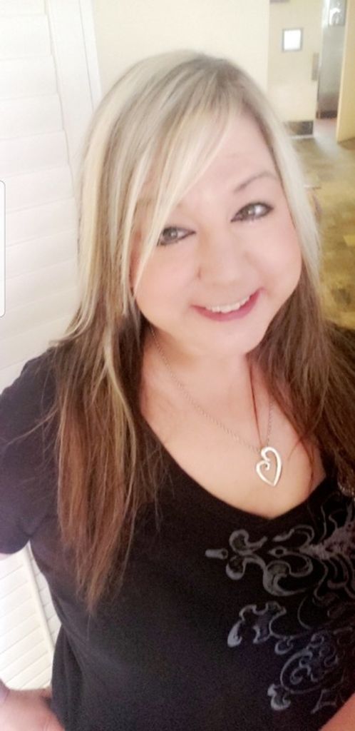 Fallon Nicole Valenta Profile Photo