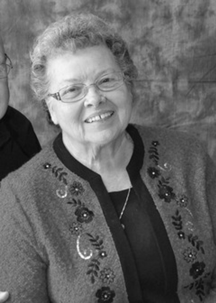 Eunice M (Mcandrew)  Holland