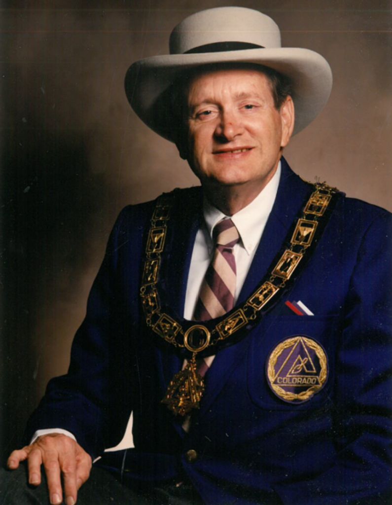 Gilbert Carlton Jr.