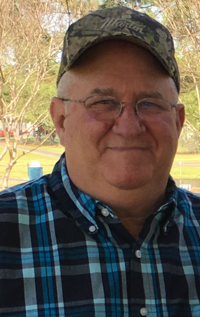 Robert "Mike" Mcfarland Profile Photo