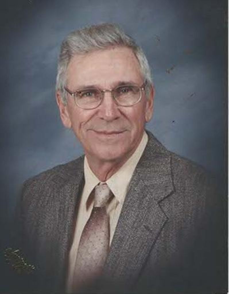 Ellis "E.L." Louis Lacombe Profile Photo