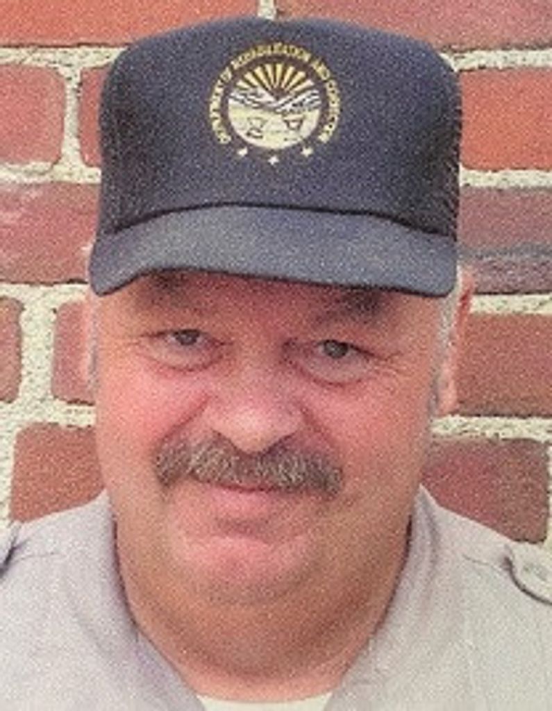 Ralph Edward Hinkley Profile Photo