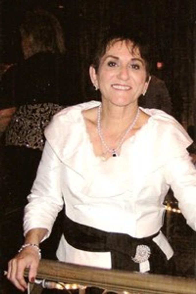 Paula Evelyn Skrobot Profile Photo