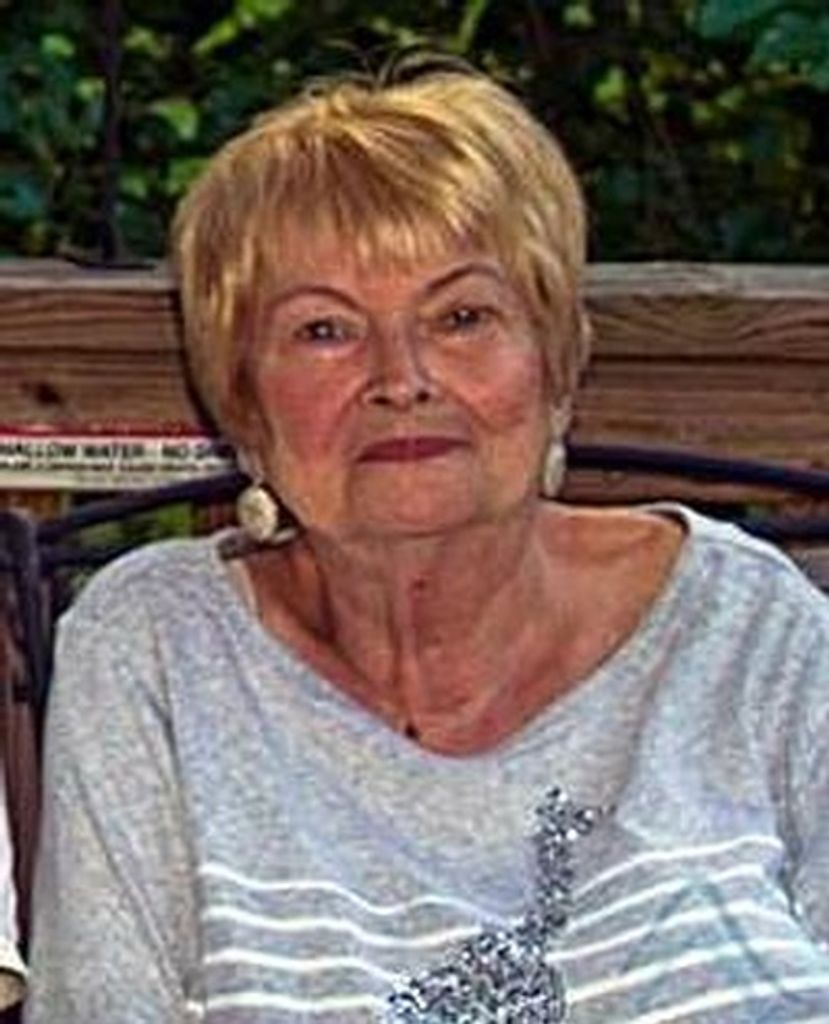 Lucy Downs Pannell Profile Photo
