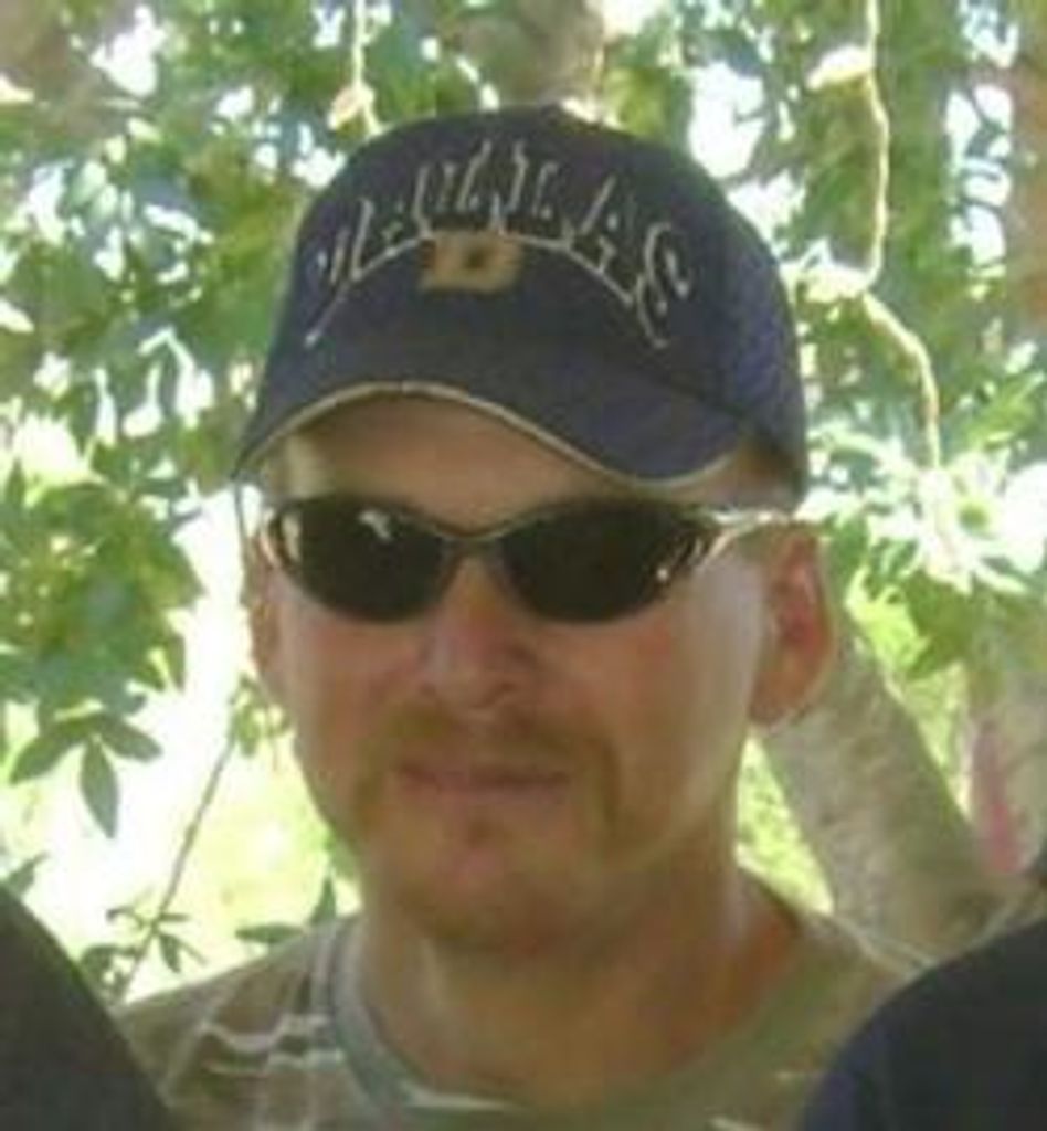 Juan R. Santos Profile Photo