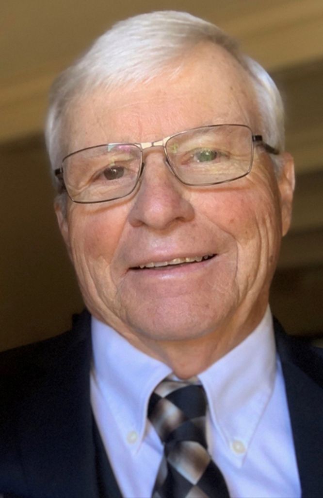 Pastor Arlyn Leroy Thielenhaus Profile Photo