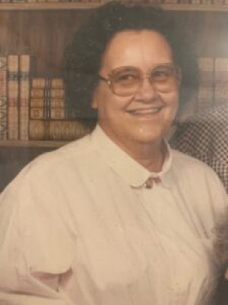 Lois Lorrain Beckwith