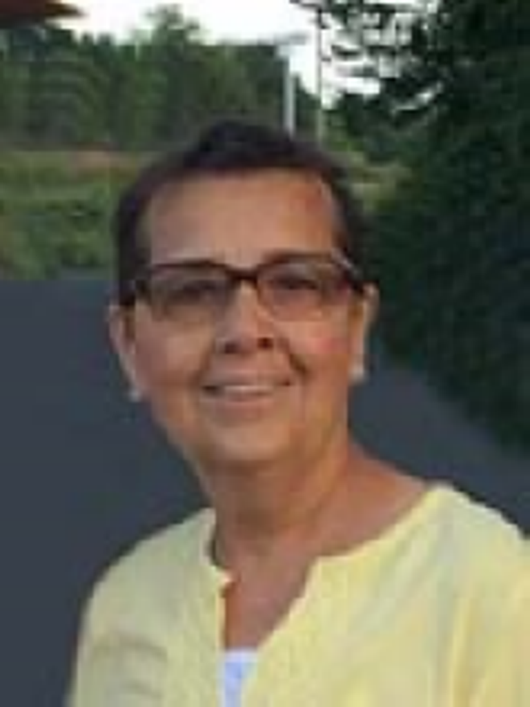 Lois  Louise Baumgartner