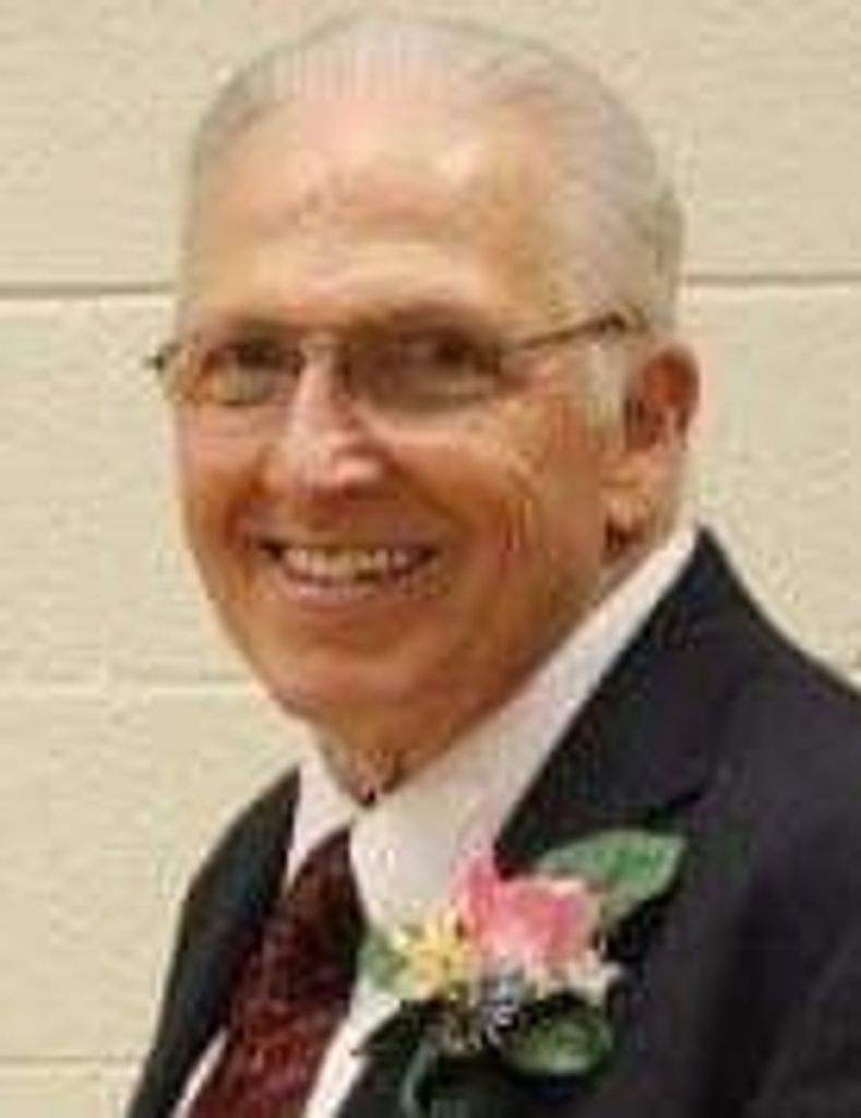 Verne Riley