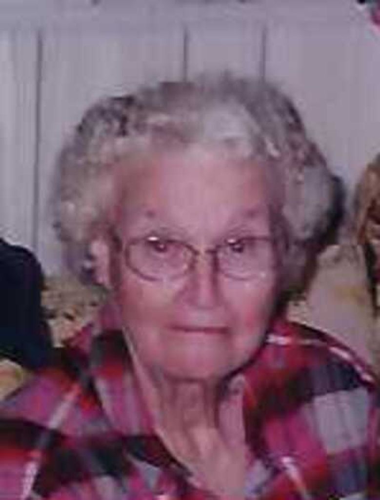 Leona Vaculik Profile Photo