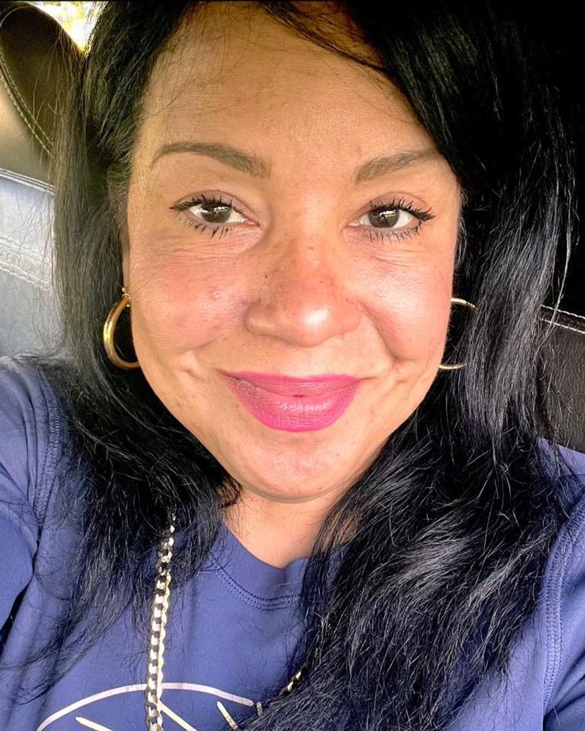 Luz E. Aponte Profile Photo