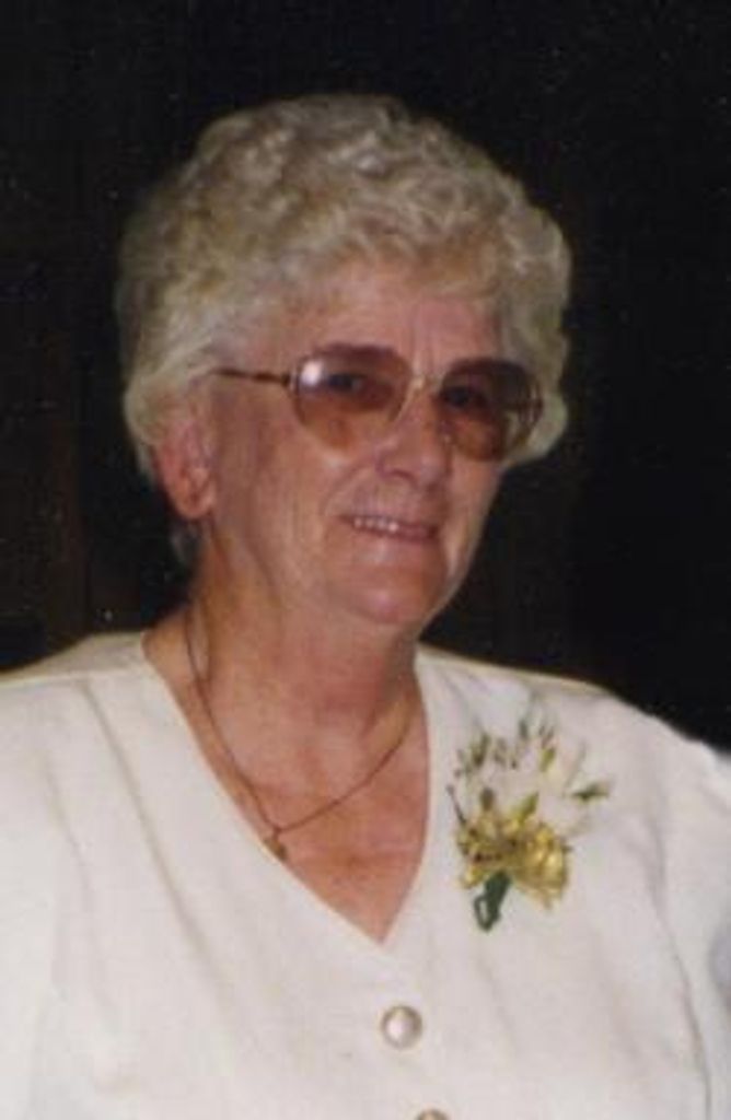 Maxine Hall Profile Photo