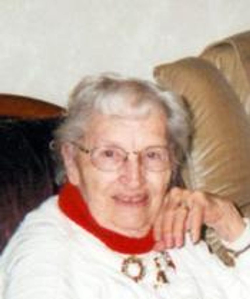 Maxine Hacker Profile Photo