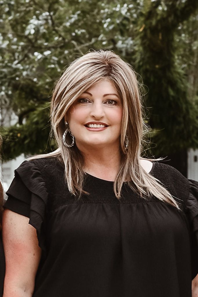 Christie Lynn Cummins Profile Photo