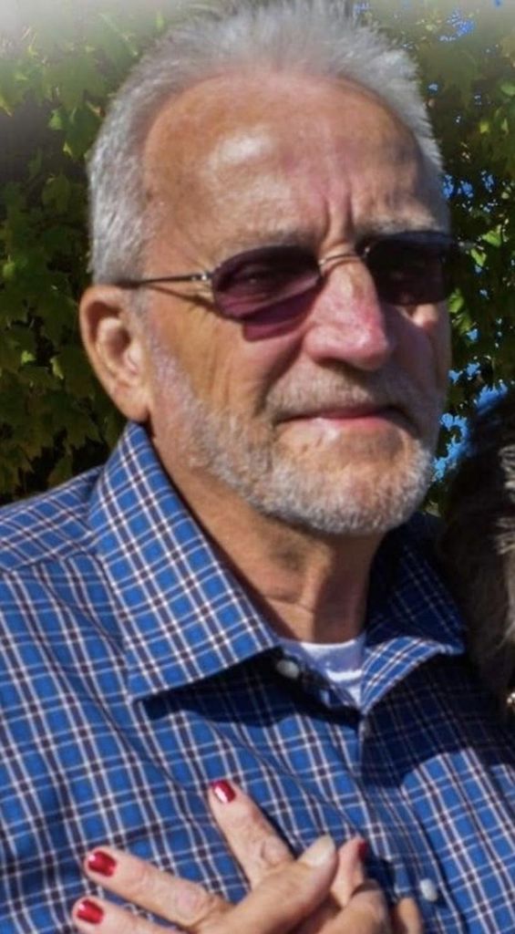 James Thomas "Tommy" Lee Profile Photo