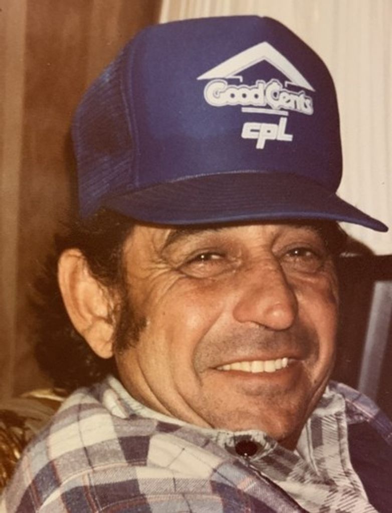Roberto "Beto" Mendoza Profile Photo