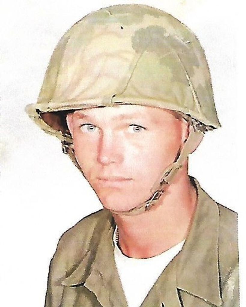 Dexter Warren Straw Profile Photo