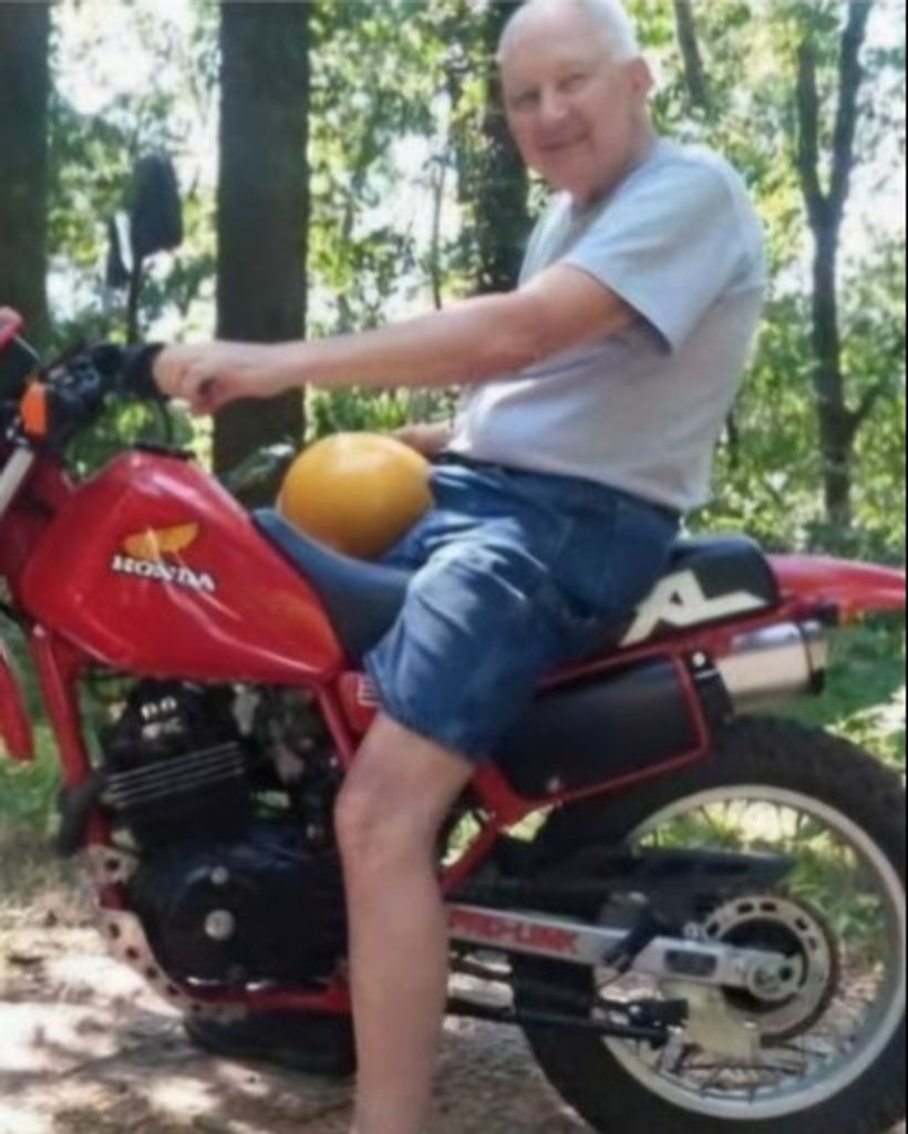 Robert "Bob" Littlejohn