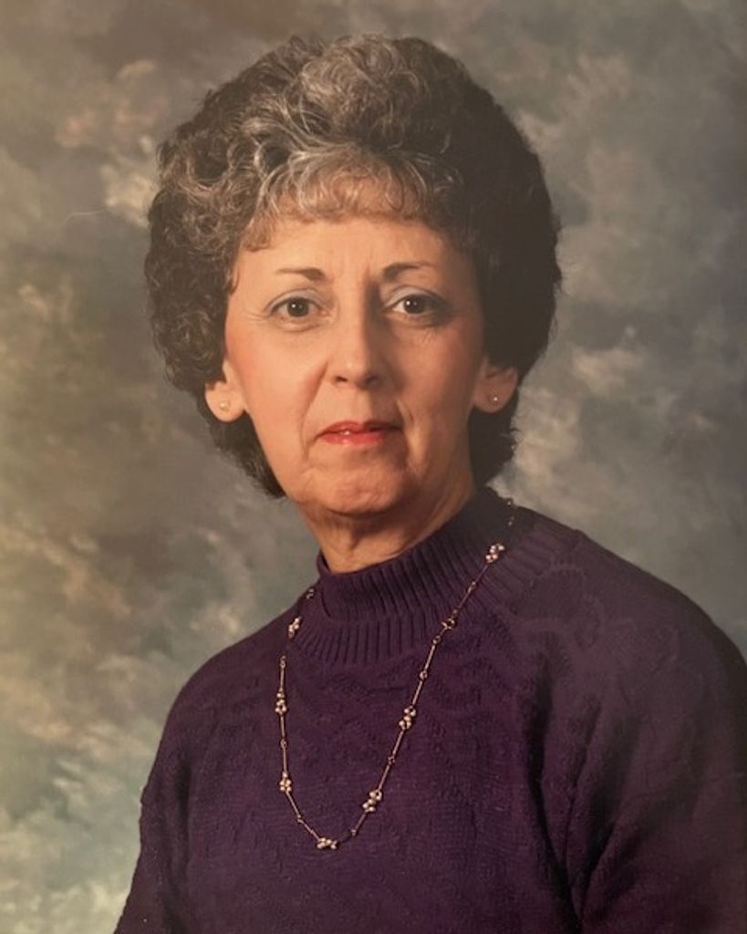 Elizabeth Erna White