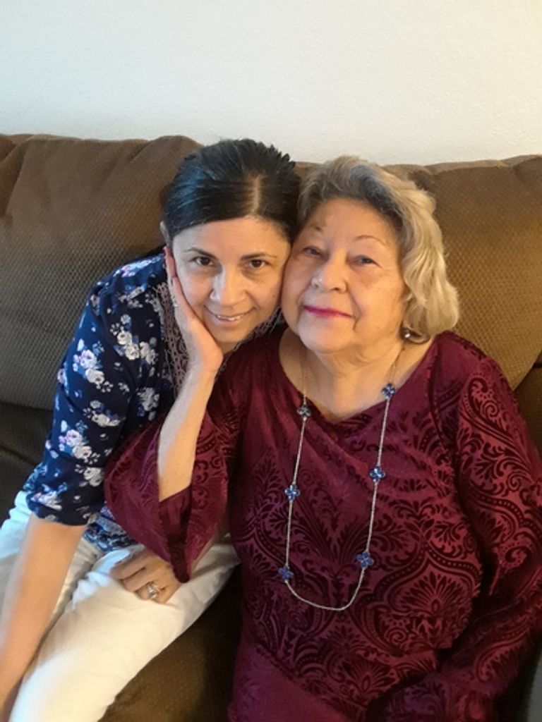 Cruz Evelyn Cintron Profile Photo