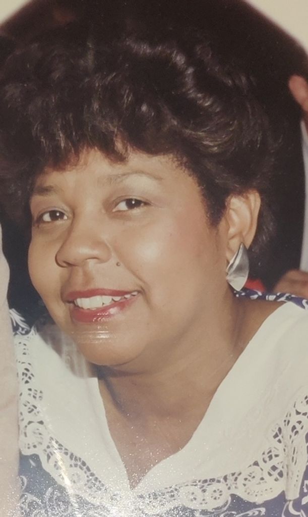 Maxine Robinson Garcia Profile Photo