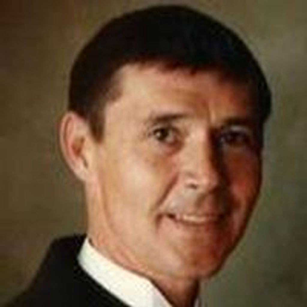 Dr Thomas F Sapp