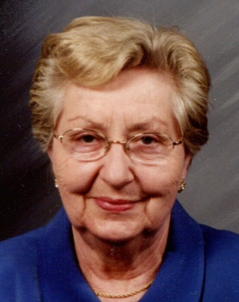 Bernadette (Weiser)  Lackinger Profile Photo