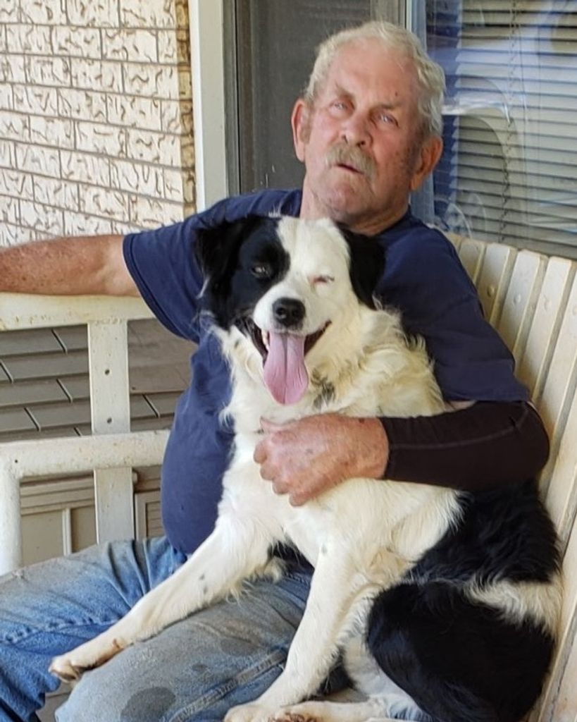 Lloyd "Sonny" Charles DesCombes Profile Photo