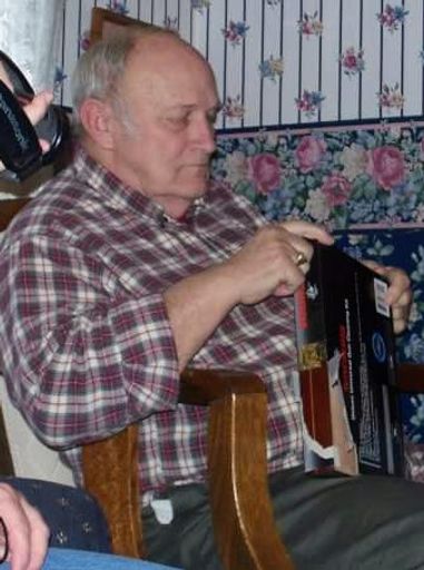 Bernard Lee Moore photo gallery thumbnail 110 of 293