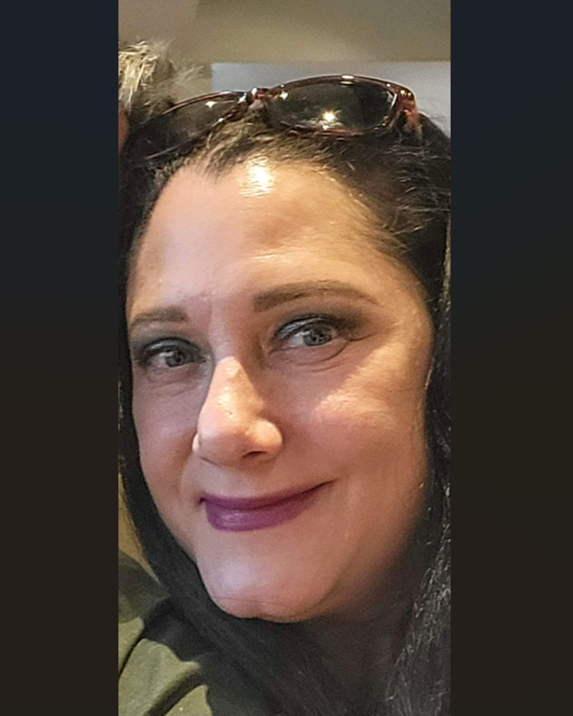 Julia Joan Cash Profile Photo