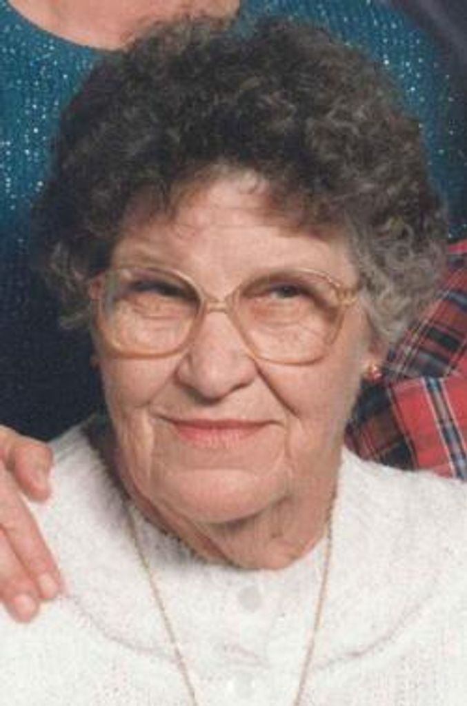 Violet Cowan Profile Photo