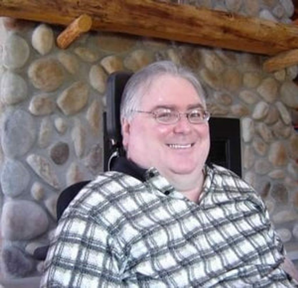 Thomas Glover Profile Photo