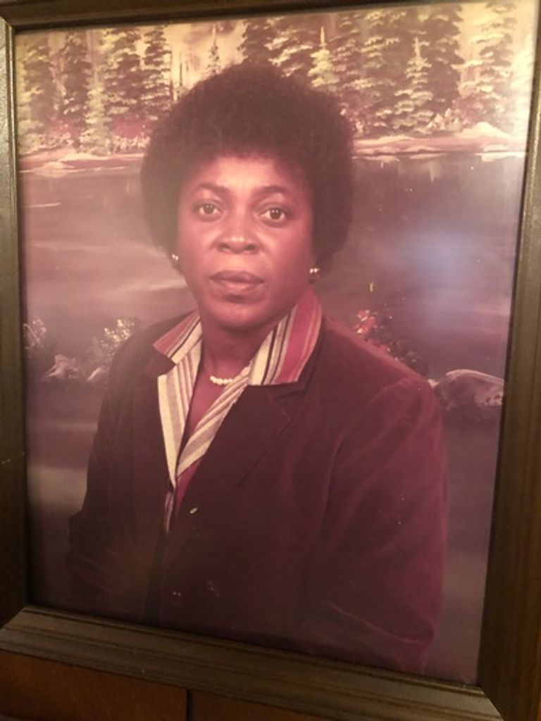 Shirley Holland Davis